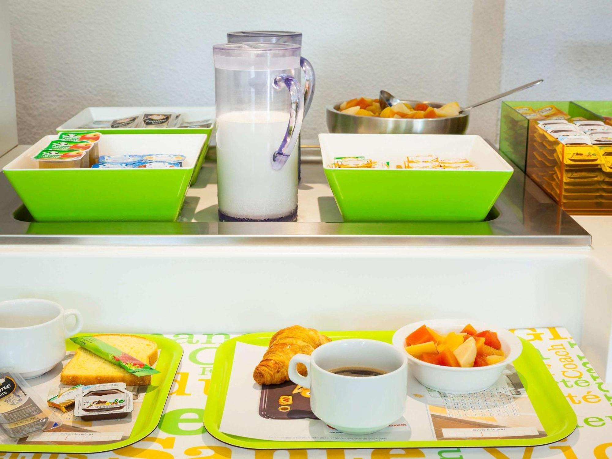 Ibis Budget Sucy En Brie Εξωτερικό φωτογραφία