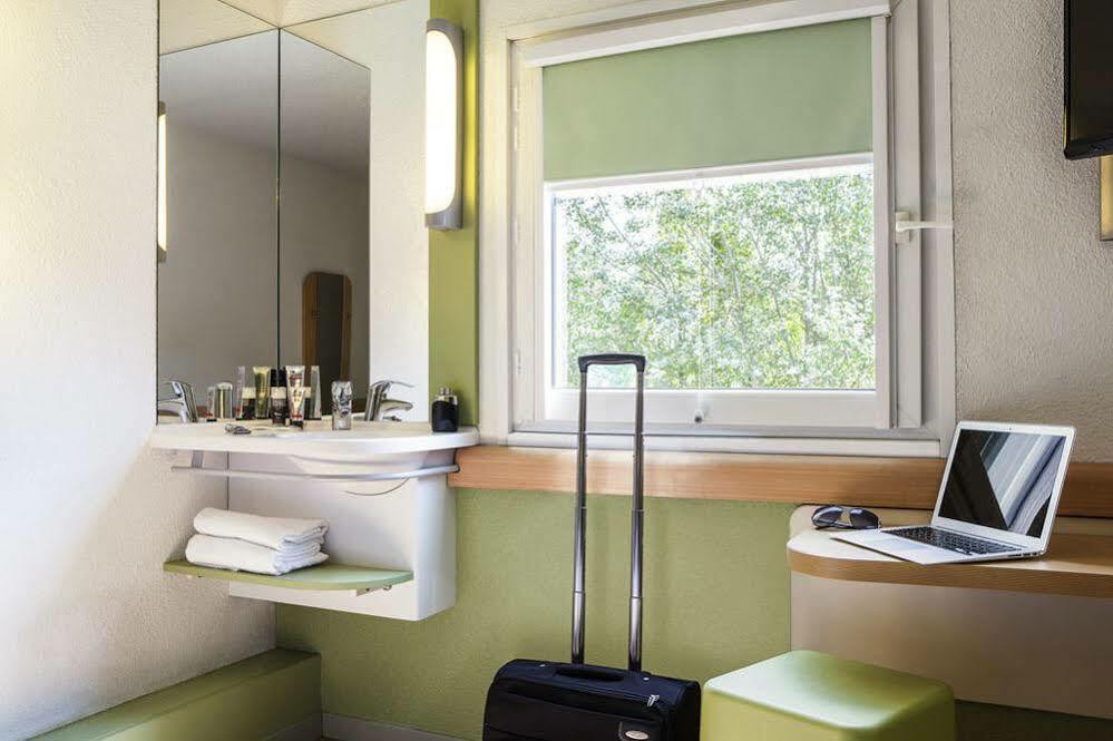 Ibis Budget Sucy En Brie Εξωτερικό φωτογραφία